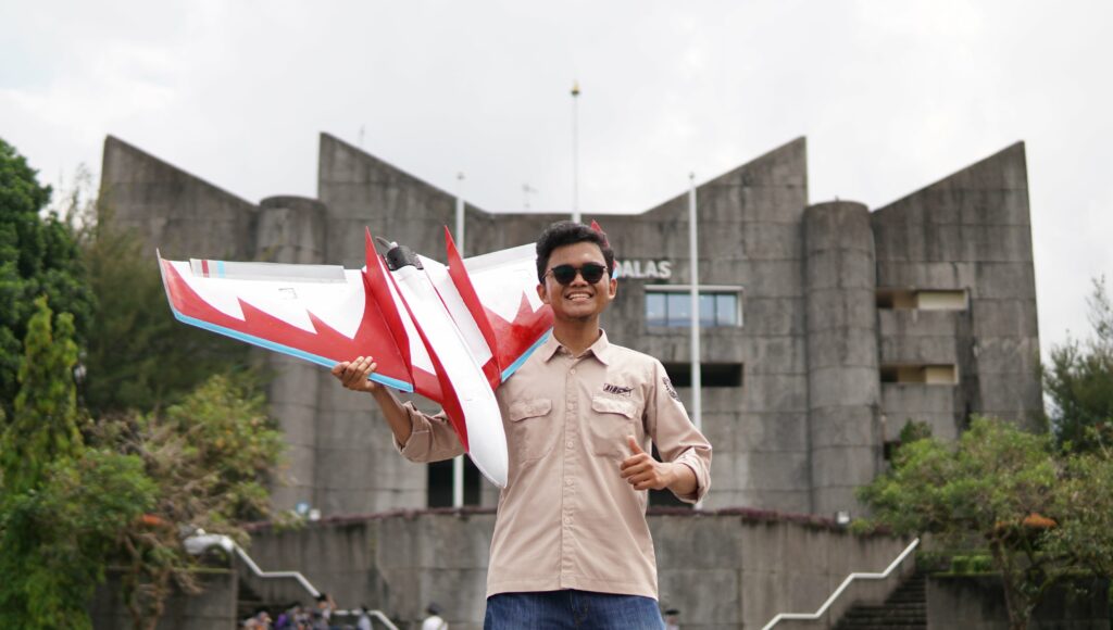 Aldi Oriando - Teknik Mesin 2018 - Pilot