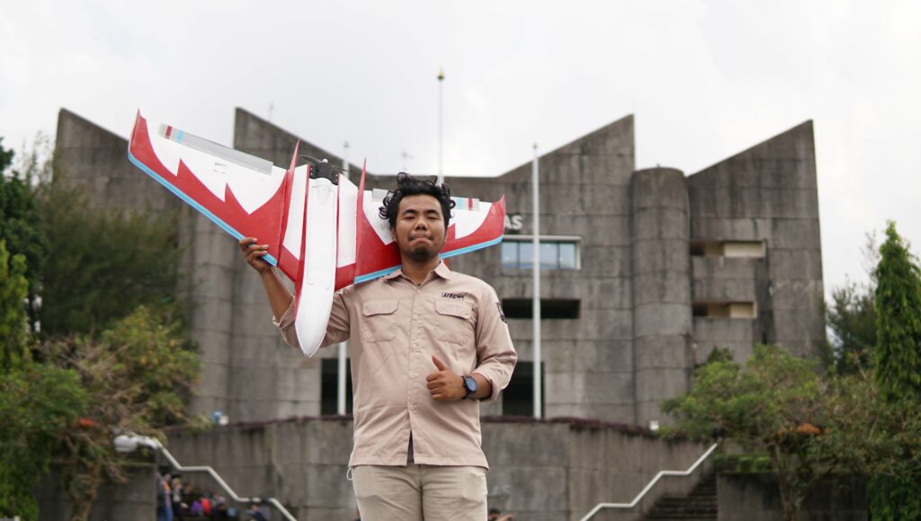 Rian Kurnia - Teknik Mesin 2017 - Produksi dan Material