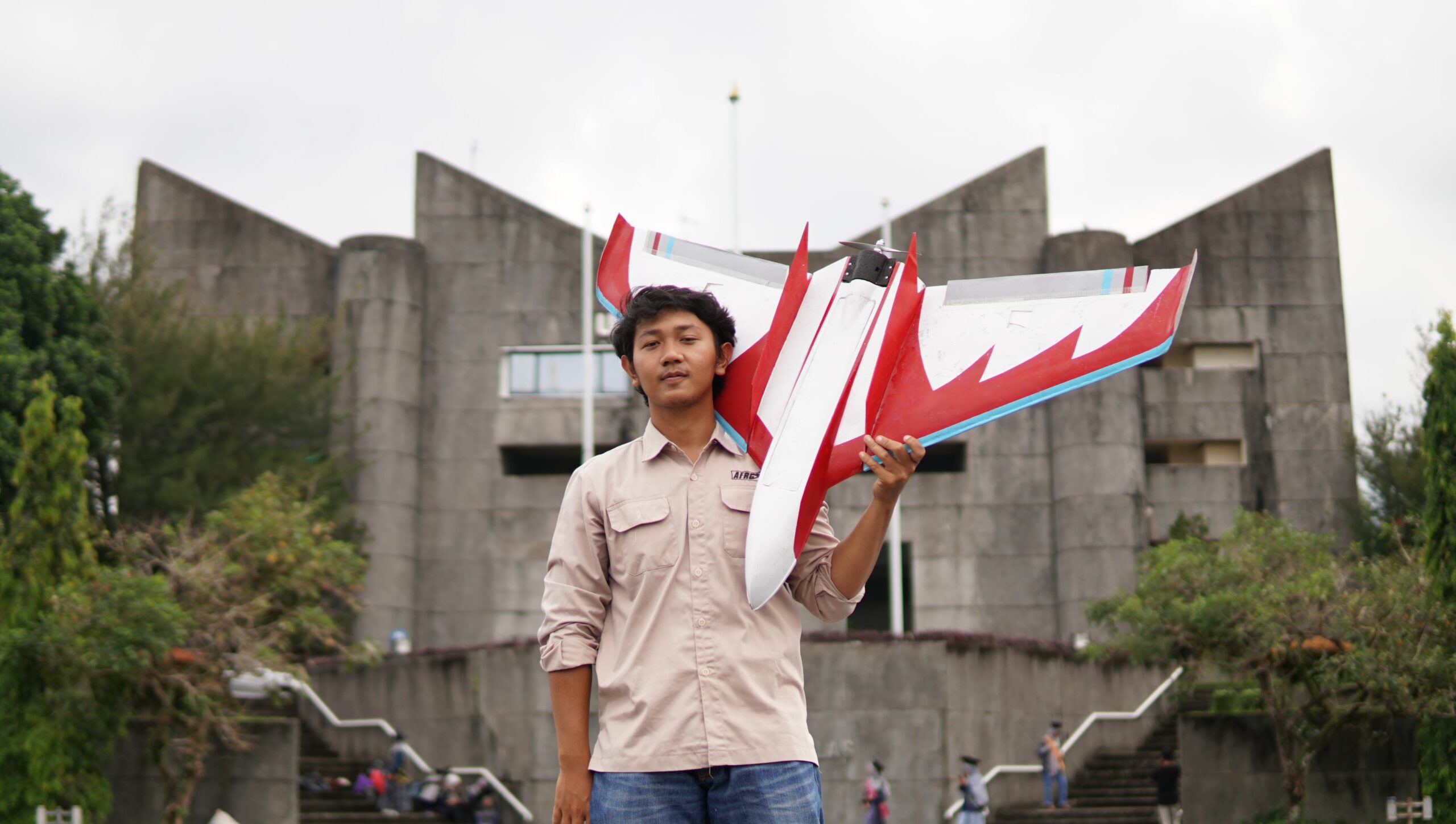 Andra Prataman-Koordinator Produksi